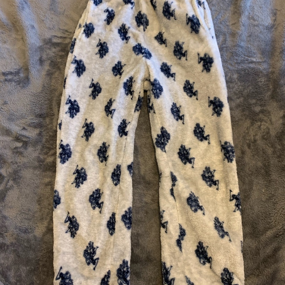 U.S. Polo Assn. White and Blue Pajama Set Classic Comfort - Picture 6 of 8